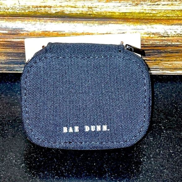 Rae Dunn VITAMINS Travel Pill Case with Removable insert M-S & 1 extra - Picture 4 of 6